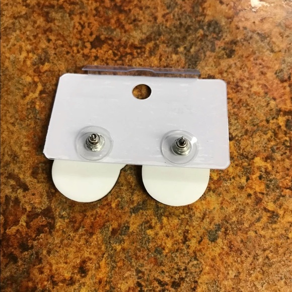 Adorable cat earrings - Picture 2 of 3